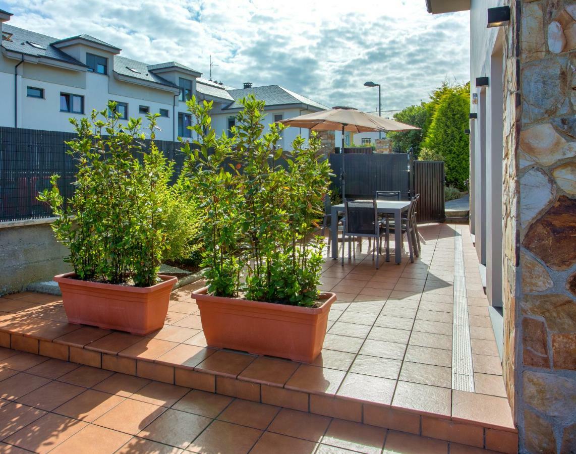 Apartamentos Barcella Tapia Тапиа де Касариего Екстериор снимка